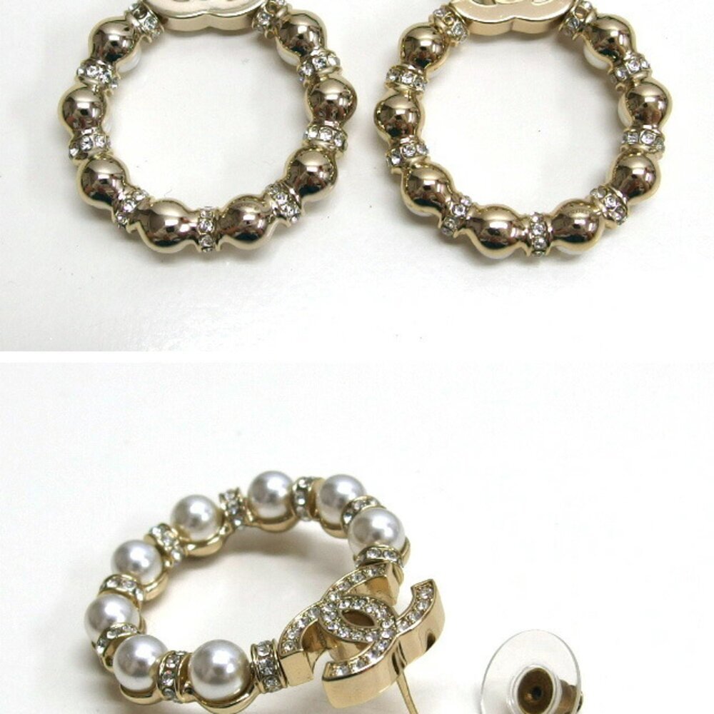 CHANEL Authentic White Pearl Logo Earrings - Picture 5 of 11